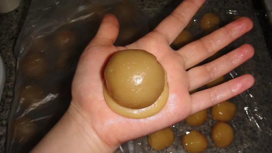 Cantonese moon cakes - egg yolk lotus paste moon cakes step 0