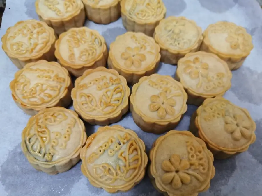 Cantonese moon cake and jujube paste filling (50g) step 0