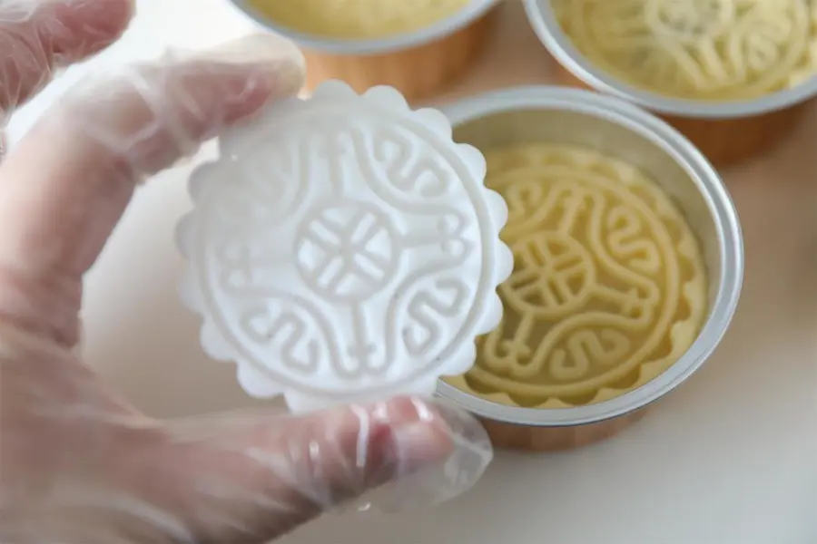 Zero difficulty, novice-friendly, old-taste egg moon baked moon cakes step 0