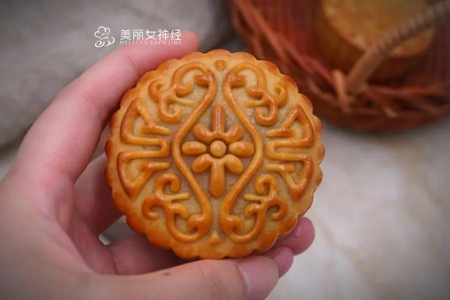 ã€Ultimate Cantonese Mooncake Recipeã€‘The secret to a shiny skin! step 0