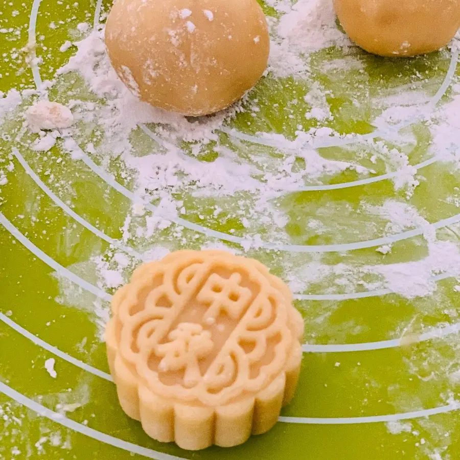 Cantonese mooncakes (homemade is very simple) step 0