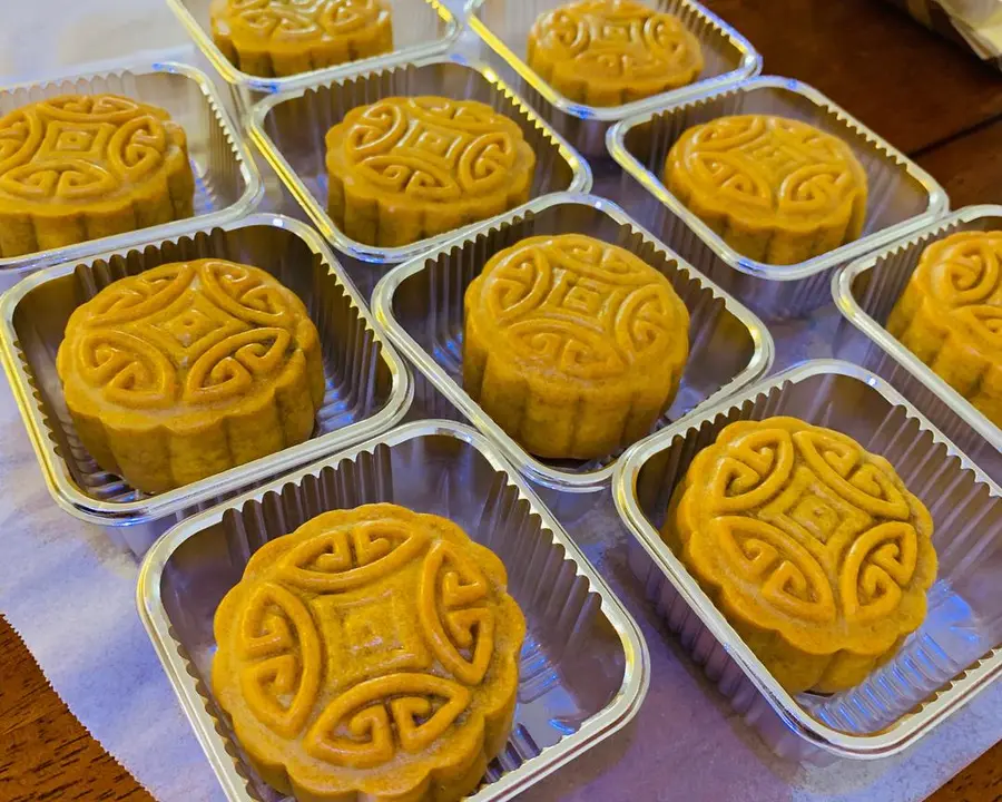 Cantonese mooncakes (homemade is very simple) step 0