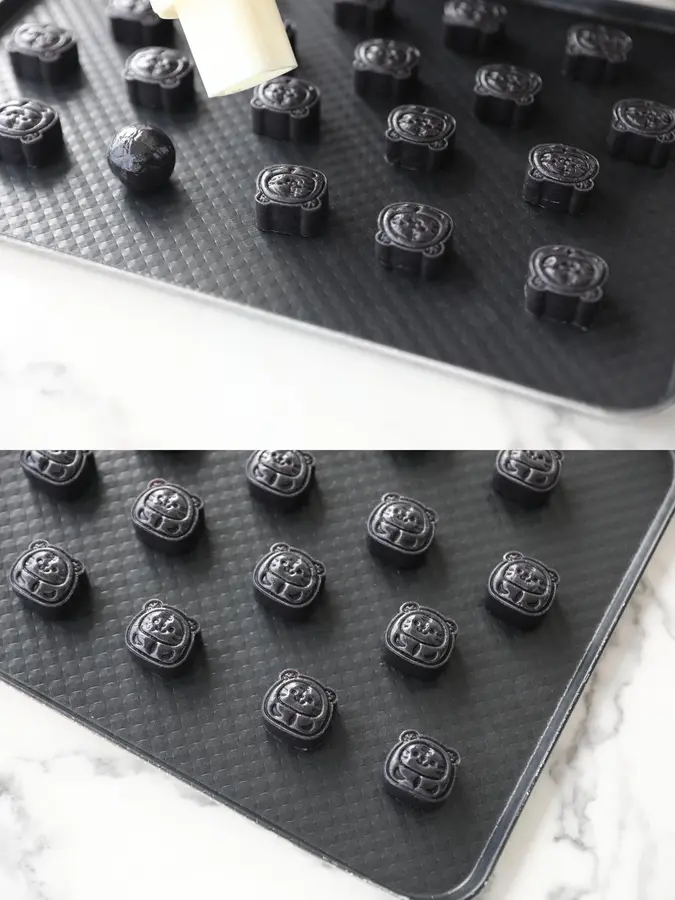 This year's hottest mini mooncake (black rice crust) step 0