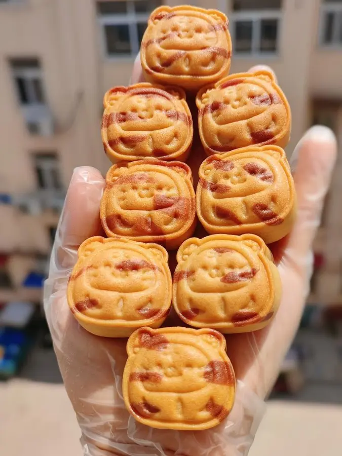 The super hot  mini moon cake has one success and zero failure step 0