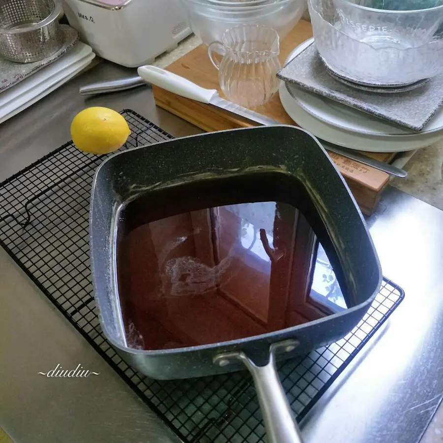 Homemade Cantonese mooncakes with invert syrup (with brown sugar invert syrup) step 0