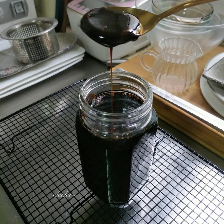 Homemade Cantonese mooncakes with invert syrup (with brown sugar invert syrup) step 0