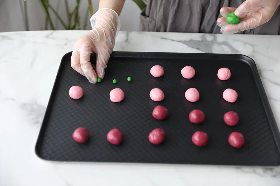 The tutorial is here, and this year's hottest palace moon cakes are full of peach plums all over the world~ step 0