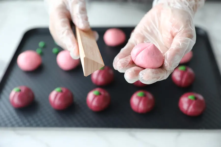 The tutorial is here, and this year's hottest palace moon cakes are full of peach plums all over the world~ step 0