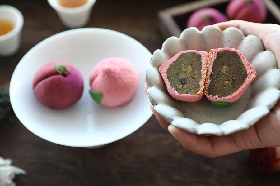 The tutorial is here, and this year's hottest palace moon cakes are full of peach plums all over the world~ step 0