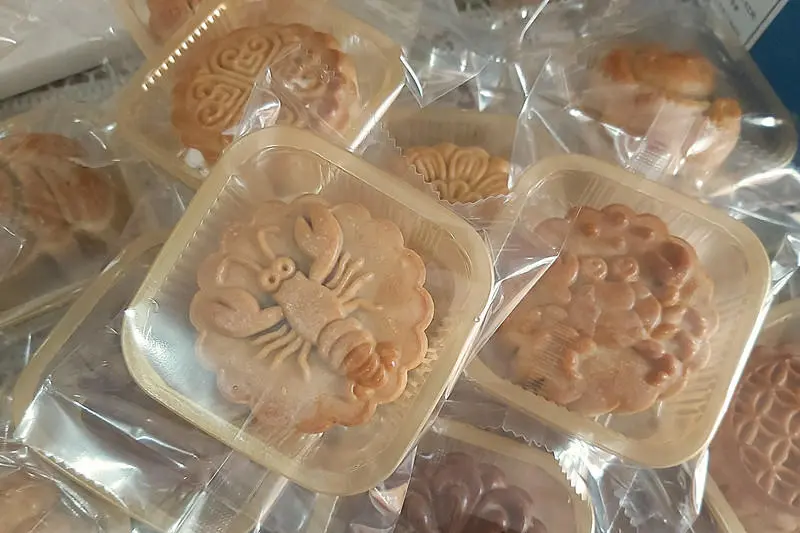 Cantonese five-kernel mooncakes step 0