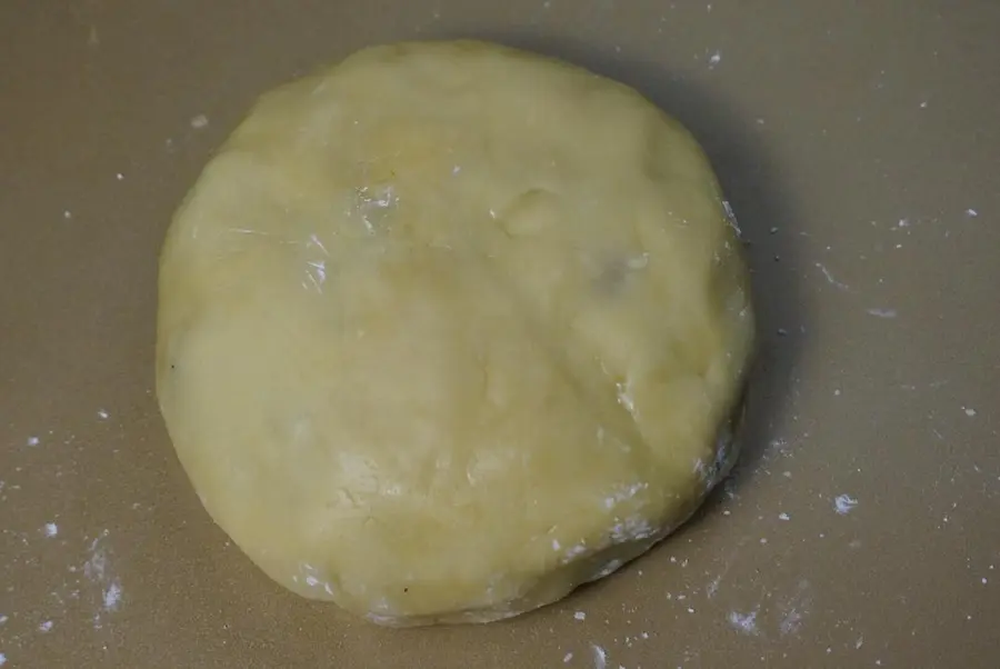  Mid-Autumn Festival moon cakes are bigger than the face - the whole family reunion share  step 0