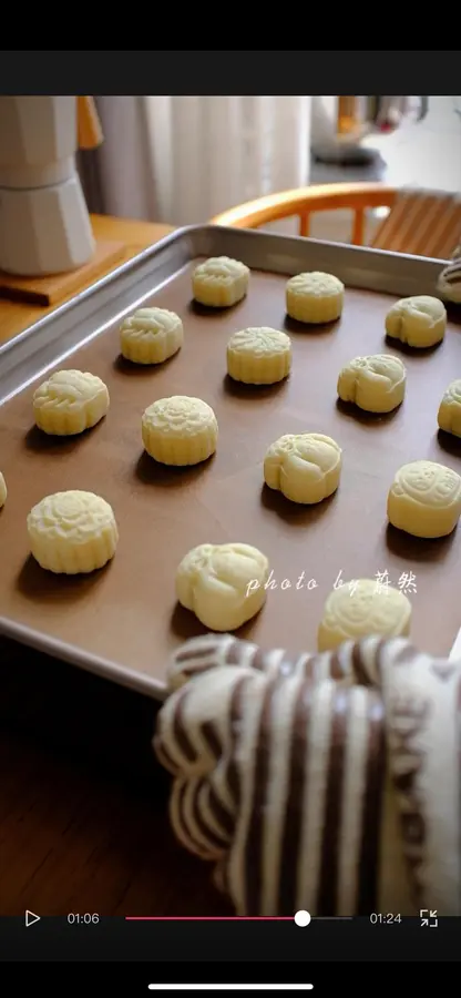 Puff pastry mooncakes|no water and no sugar syrup step 0