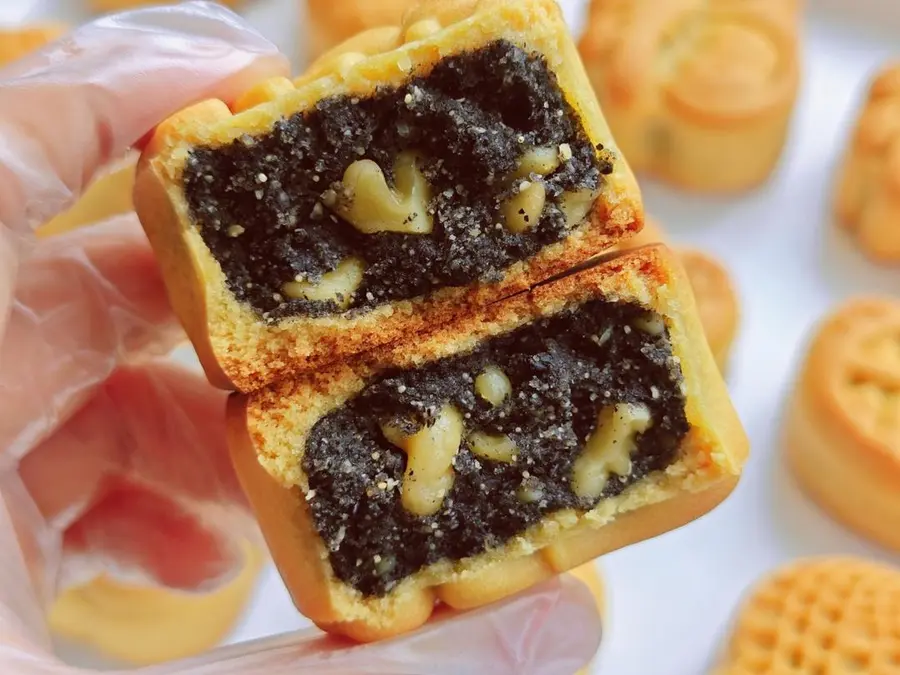 Black sesame walnut mooncake, with filling recipe included, nanny-level tutorial. step 0