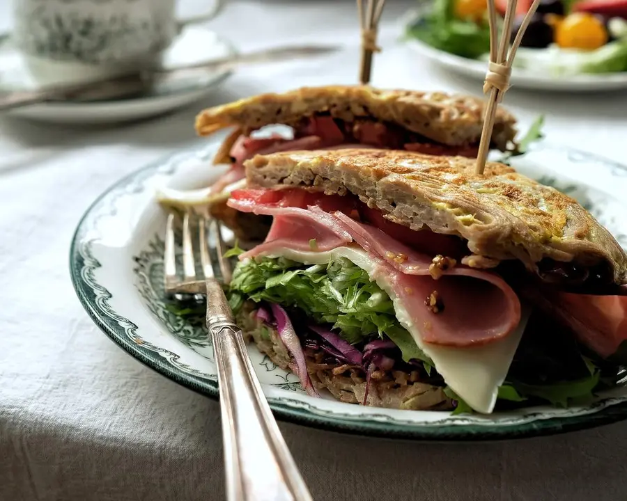 Homemade Roasted Rye Hot Noodles Sandwich & Noodle High-end Subway [Healthy Grip]