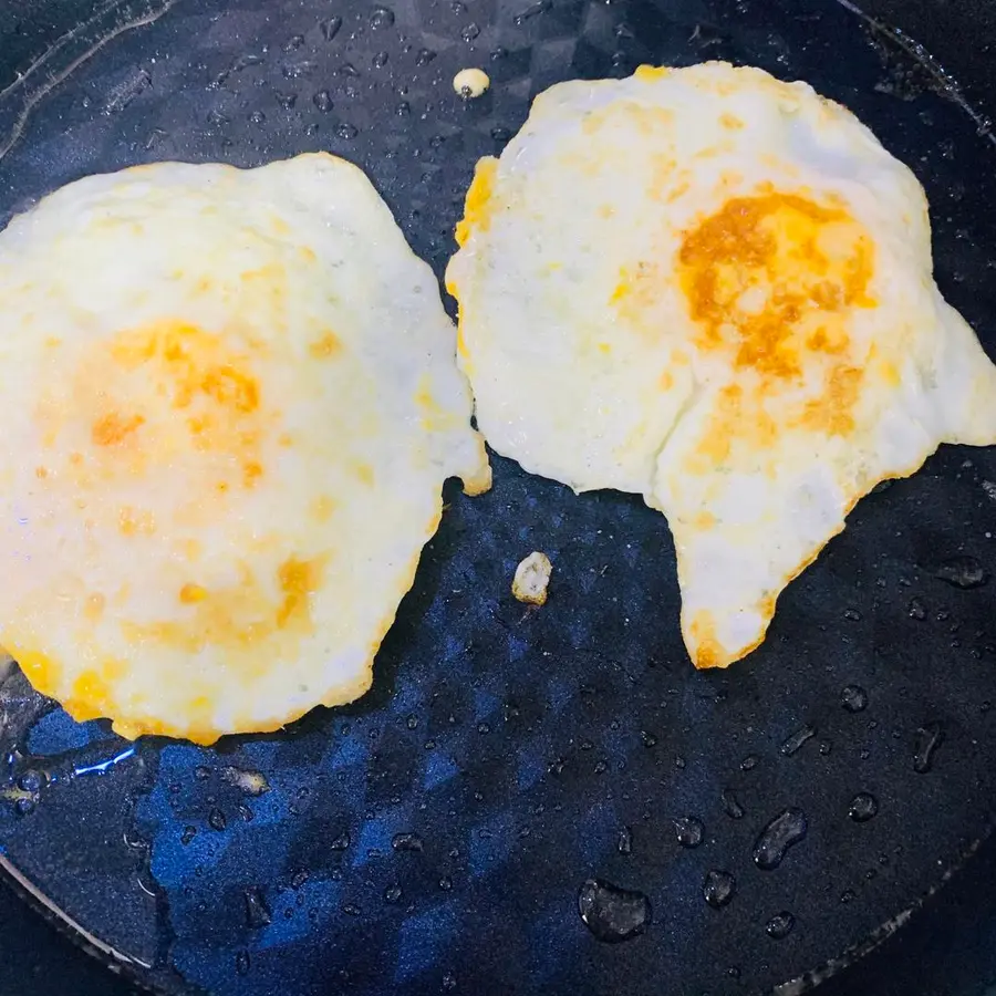 Quick breakfast sandwiches  step 0