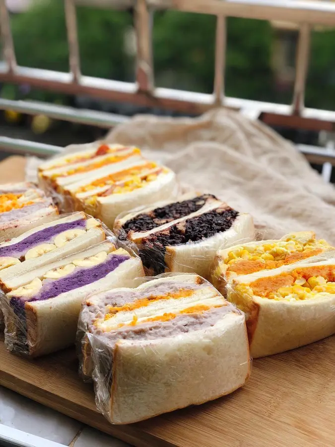 Purple sweet potato mash / egg meat floss sandwich encyclopedia  step 0