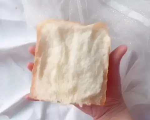  Low-calorie, super soft, fluffy, sweet sandwich white toast step 0