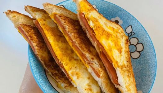 A nutritious sandwich breakfast that will be made at a glance