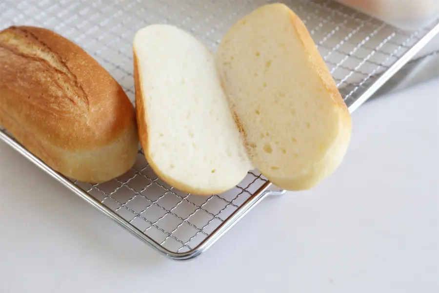 A versatile sandwich base bread with low oil sugar step 0