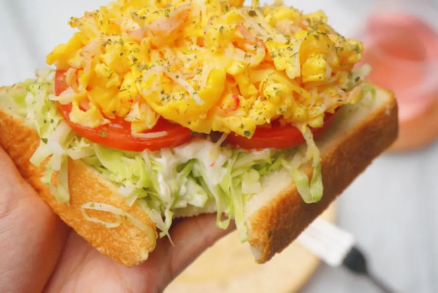 Crab fillet egg sandwich step 0