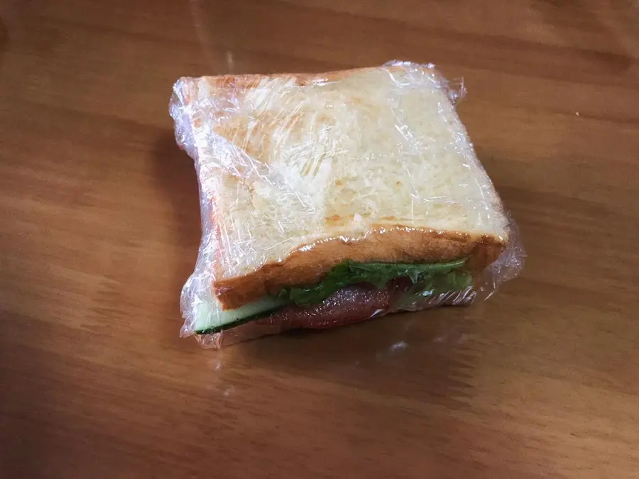 With all the nutrients in place, your day starts with a sandwich  step 0