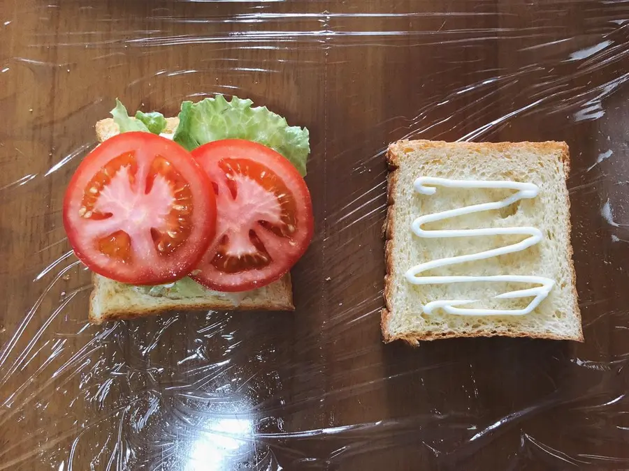 With all the nutrients in place, your day starts with a sandwich  step 0