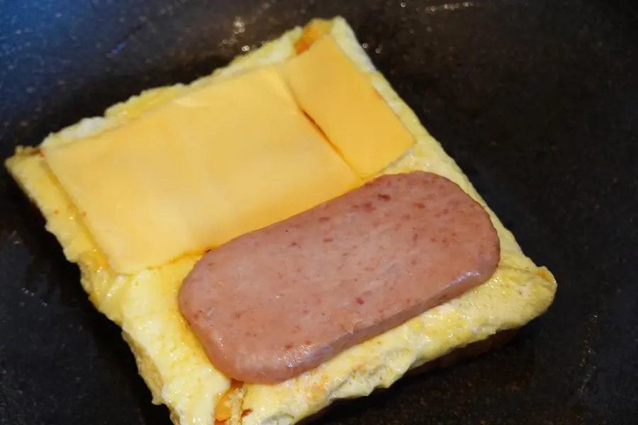 Quick Breakfast â€“ Classic Egg Popping Cheese Toast Sandwich step 0