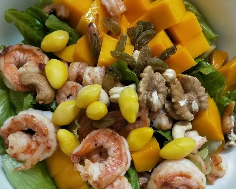 Mango shrimp nut salad step 0