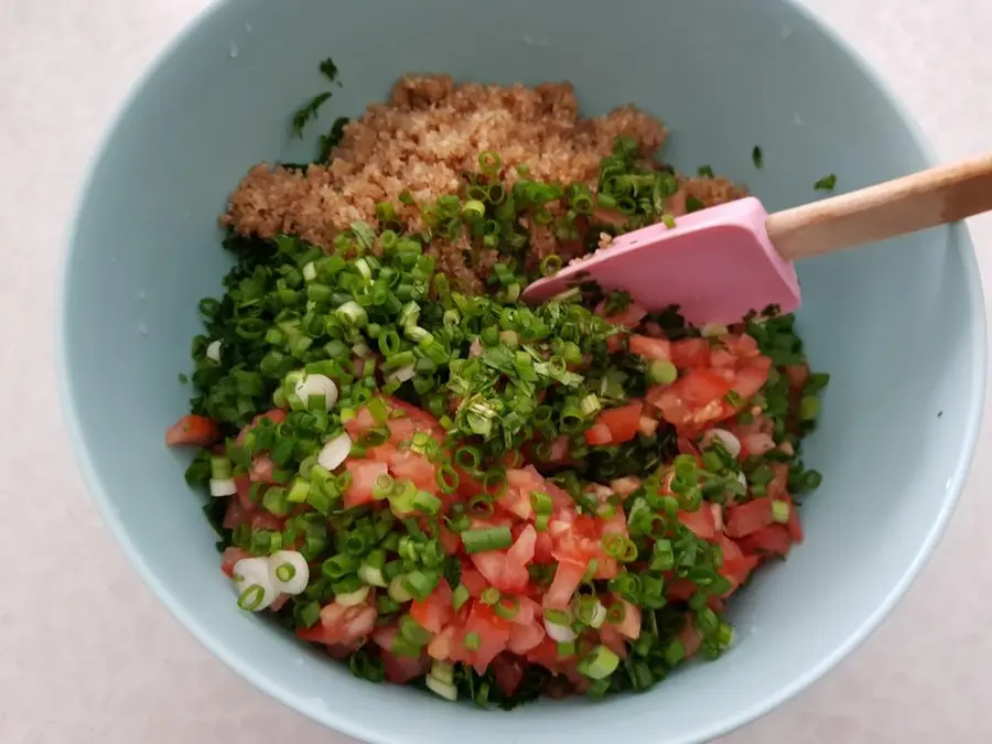 Tabbouleh salad, Sharatabule, Lebanon step 0