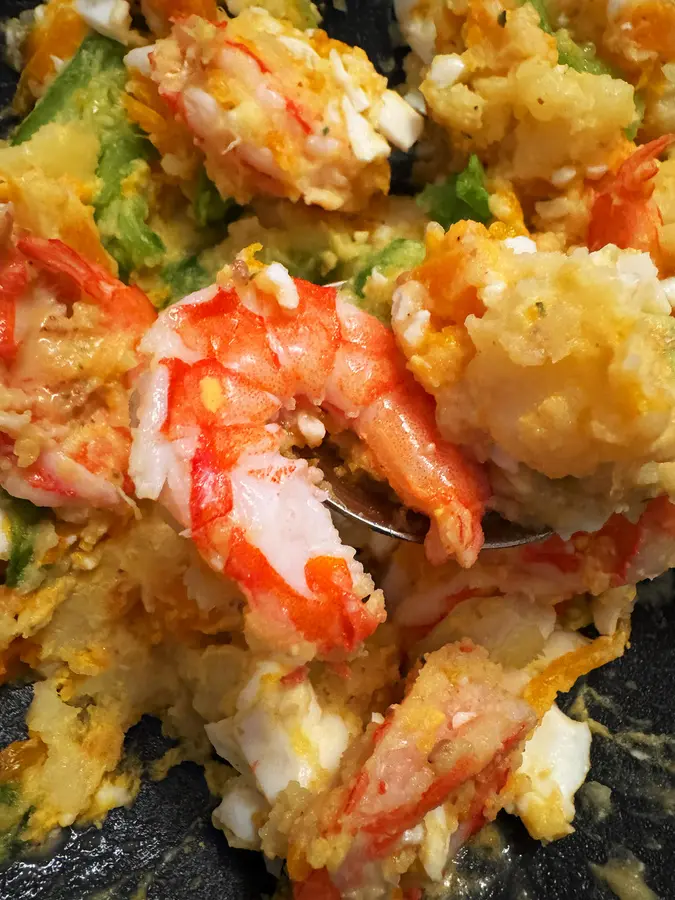 Shrimp, cucumber, eggs, mashed potatoes, salad step 0