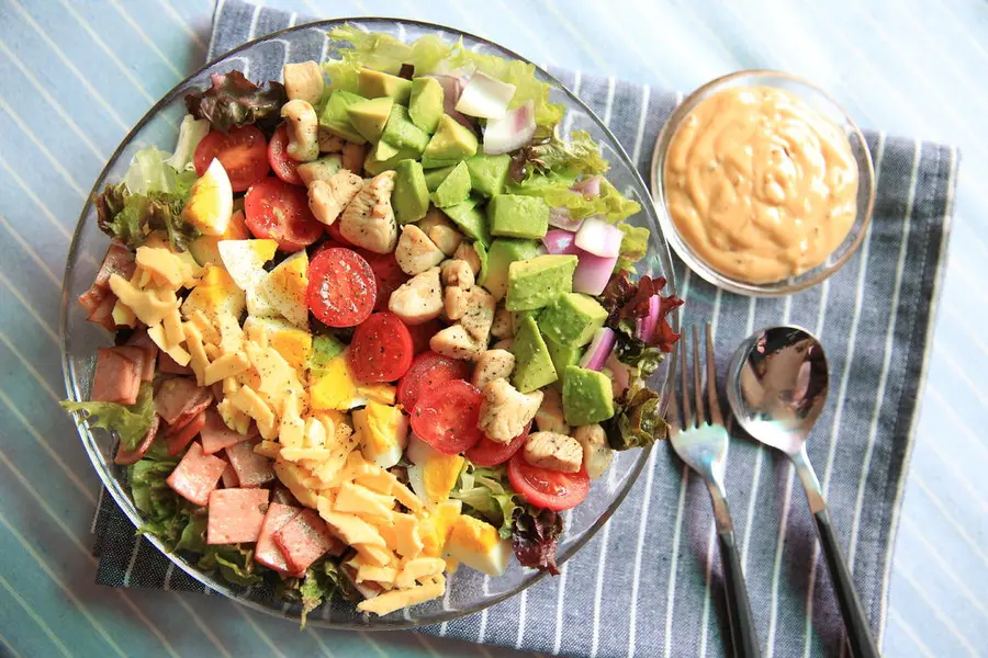 Nutritious Cobb Salad