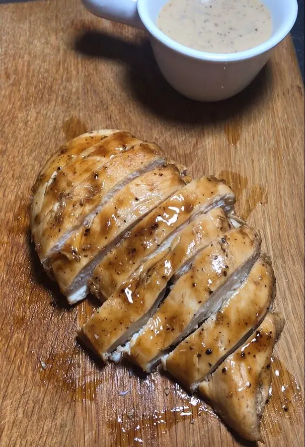  Low-fat delicious avocado  chicken breast salad  step 0