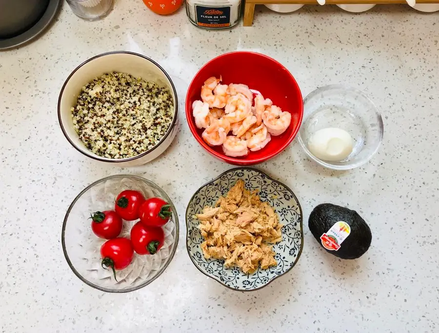 Poke Bowl - My Super Energy Bowl - with vinaigrette recipe - quinoa salad step 0