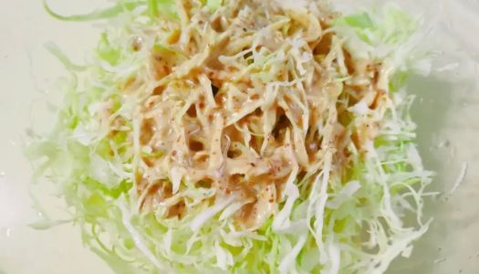 Japanese-style cabbage salad