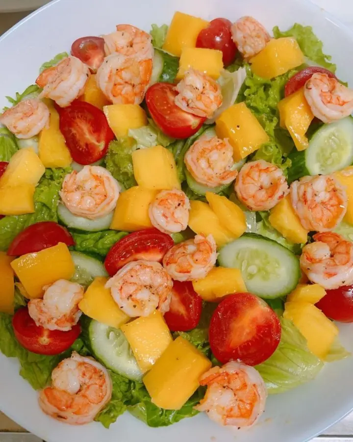 Super delicious mango shrimp vegetable salad step 0