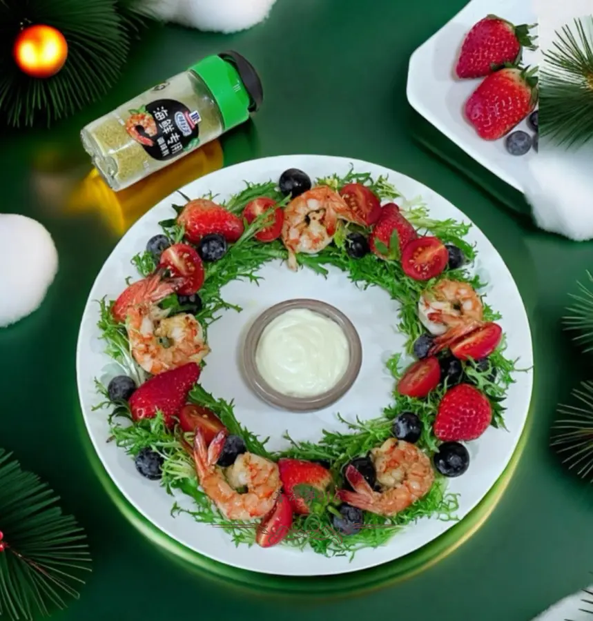 Christmas wreath salad