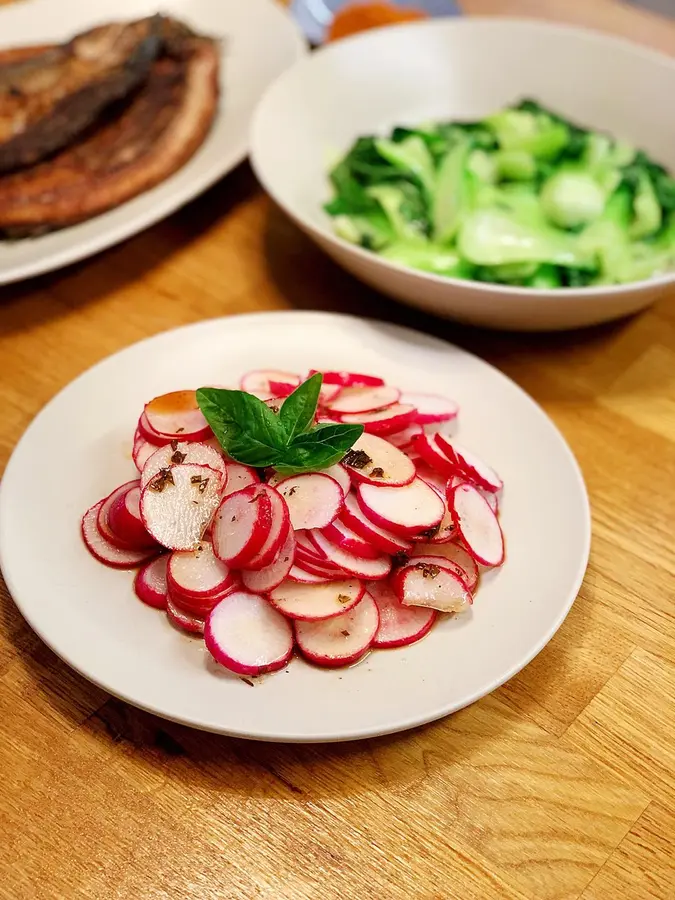 Vegetable salad with vinaigrette, a hundred ways to make simple beauty with low calories step 0