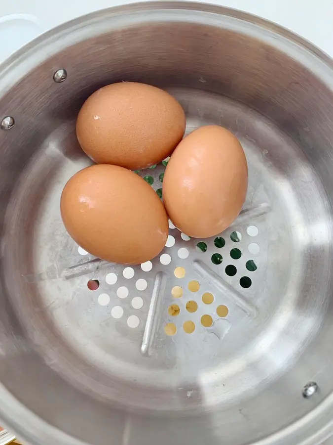 Delicious to lick the bowl of egg mashed potato salad step 0