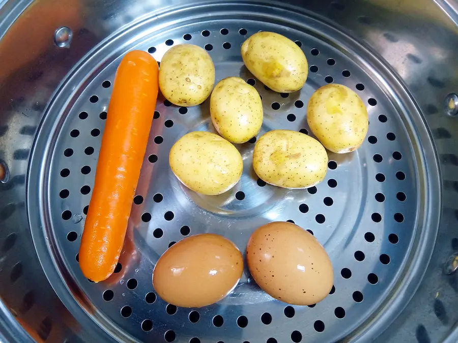 Simple and unpretentious potato salad step 0