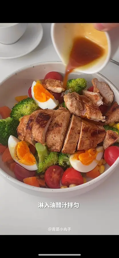 Healthy Fat Loss Off Scales  Chicken Breast Vegetable Salad  step 0