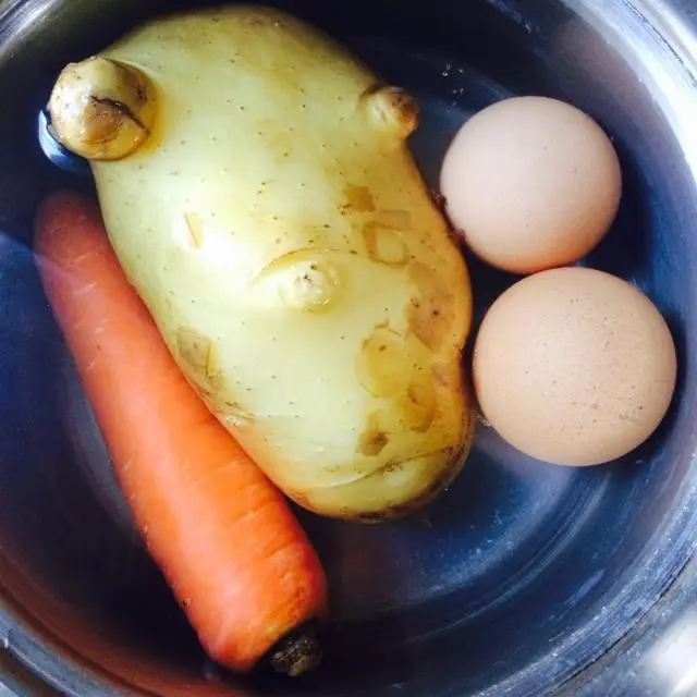 Japanese-style mashed potato salad step 0