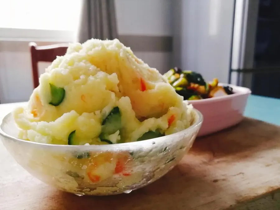 Japanese-style potato salad