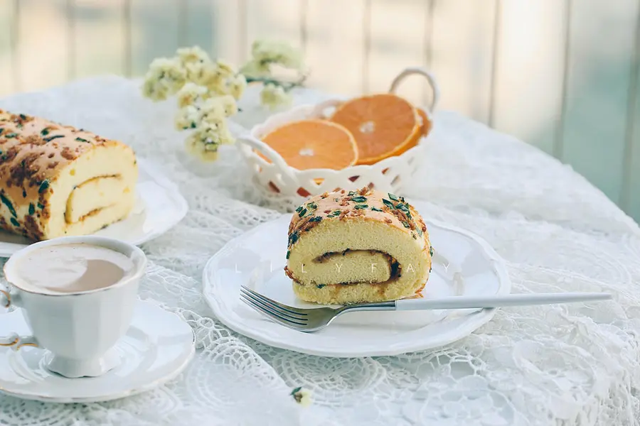 Chives and pork floss salad dressing cake Swiss roll (thick and soft) C21 step 0