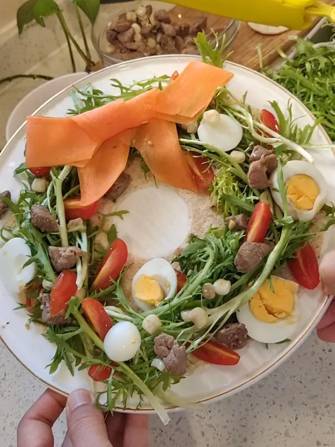 Beef salad  garlands step 0