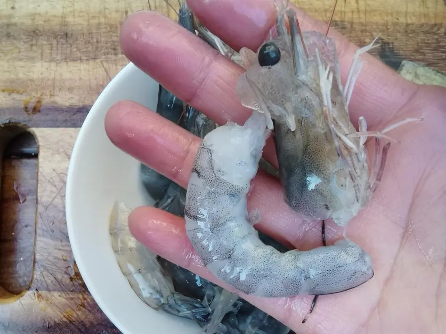 Butter prawn mashed potato salad step 0