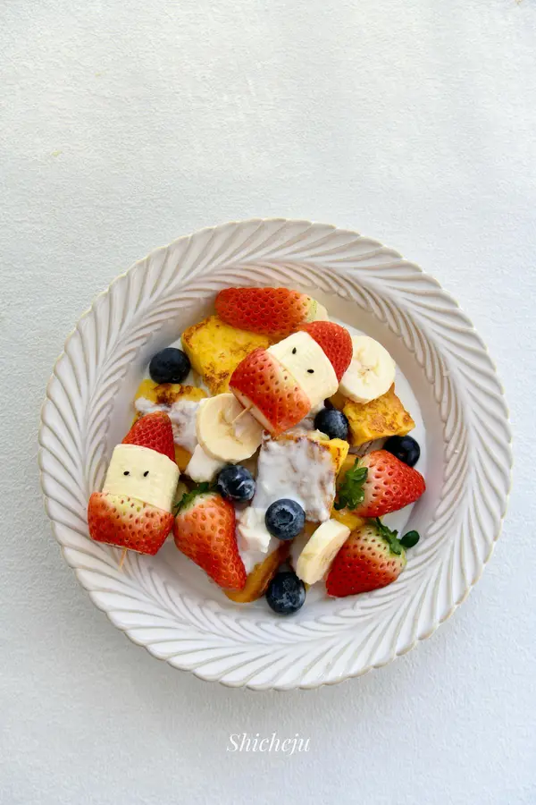 Christmas  Gift you a sweet - Christmas West Toast Fruit Salad step 0