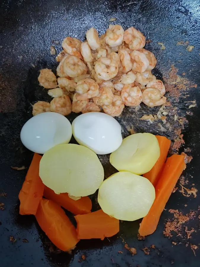 Shrimp, mashed potatoes, lettuce salad step 0