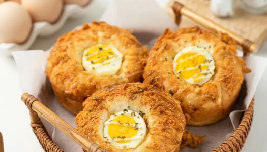 Egg salad and meat floss bread with a full appetite~