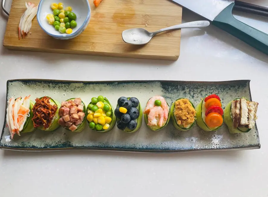 Good-looking and delicious mashed potatoes and cucumber sushi rolls step 0