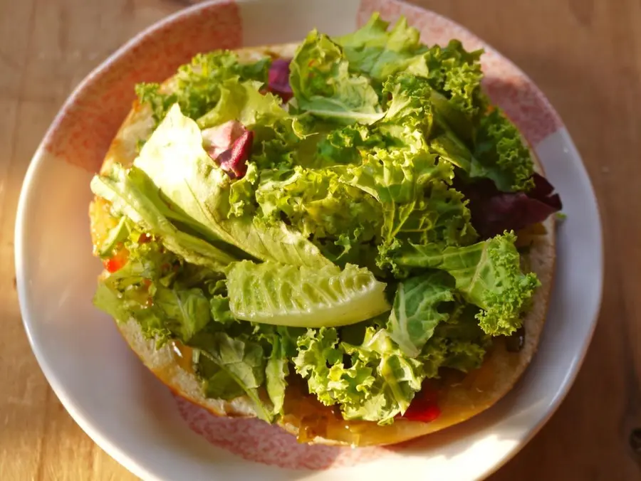 Quick breakfast - hash browns, salad dishes, bagels step 0